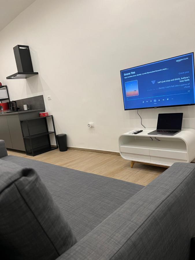 Citywise Vittorio - Independent Apartment Near Bari Central Station 外观 照片